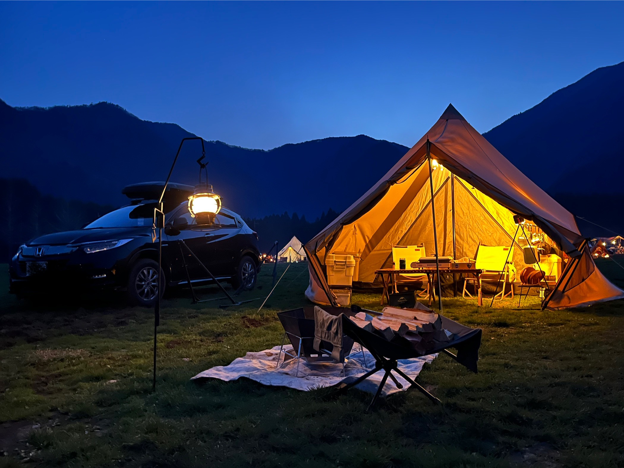 キャンプサイト画像